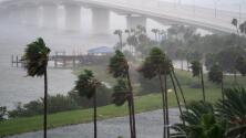 Equipos de emergencia de Miami-Dade se desplazan a las zonas más afectadas por el huracán Ian en Florida