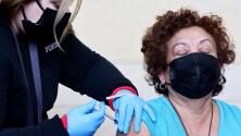 “Las vacunas son gratis”: Ante aumento de contagios con coronavirus en Houston instan a aplicarse el refuerzo