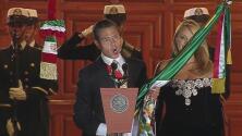 Enrique Peña Nieto lanza el grito de independencia desde el Zócalo de México
