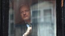 Reino Unido rechaza extraditar a Julian Assange a EEUU por motivos de salud mental y México le ofrece asilo  