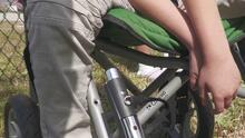 Arrestan a mujer acusada de amarrar a un niño con discapacidad en una escuela de Bradenton