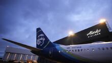 Boeing paga a Alaska Airlines una compensación inicial de $160 millones por el incidente del panel desprendido de un 737 Max 9