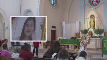 Con una ceremonia y globos: rinden homenaje a Arlene Álvarez tras cumplirse un año de su muerte