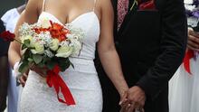 Decenas de parejas denuncian que fueron estafadas por organizadora de bodas: la mujer habría huido con $600,000