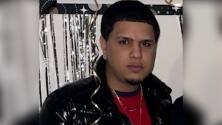 Joven hispano es asesinado a puñaladas por un vecino tras una discusión: "Le cortó el corazón en dos"