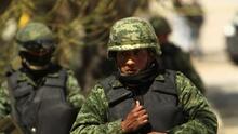Choque entre militares y criminales deja 12 fallecidos en México, cerca de la frontera con EEUU