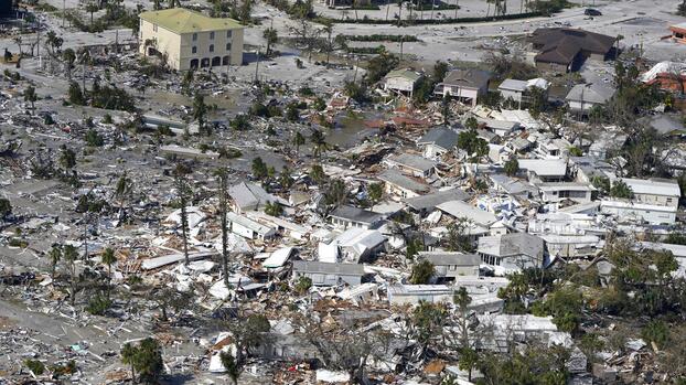 Tras “destrucción histórica” en Florida, Ian avanza a las Carolinas fortalecido como huracán