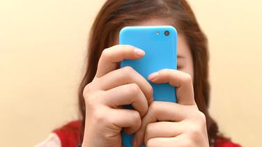 Utah limita el acceso de jóvenes a las redes sociales: ¿deberían otros estados hacer lo mismo? 