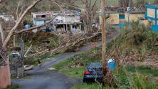 Con el recuerdo del huracán María, los puertorriqueños se preparan para el azote de la tormenta tropical Fiona