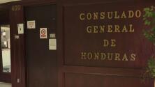 Hondureños denuncian problemas para acceder a citas en su consulado en Irving