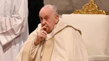 El papa Francisco confiesa que tiene listo su funeral: "La vejez no se maquilla", dice al hablar de su salud