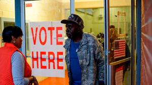 Jueces bloquean el nuevo mapa electoral de Alabama porque discrimina a los votantes negros
