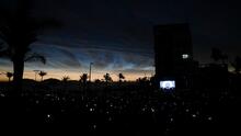 "Fue increíble": turistas en Mazatlán describen el momento en que se oscureció el cielo por el eclipse solar