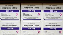 El acceso a la píldora abortiva mifepristona llega a la Corte Suprema: ¿cuán segura es?
