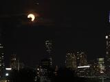 Chicago verá la luna rosada este martes, ¿a qué se debe y por qué se llama así?