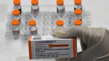 Tras aumento de contagios por coronavirus aprueban nueva vacuna de Pfizer contra las nuevas cepas